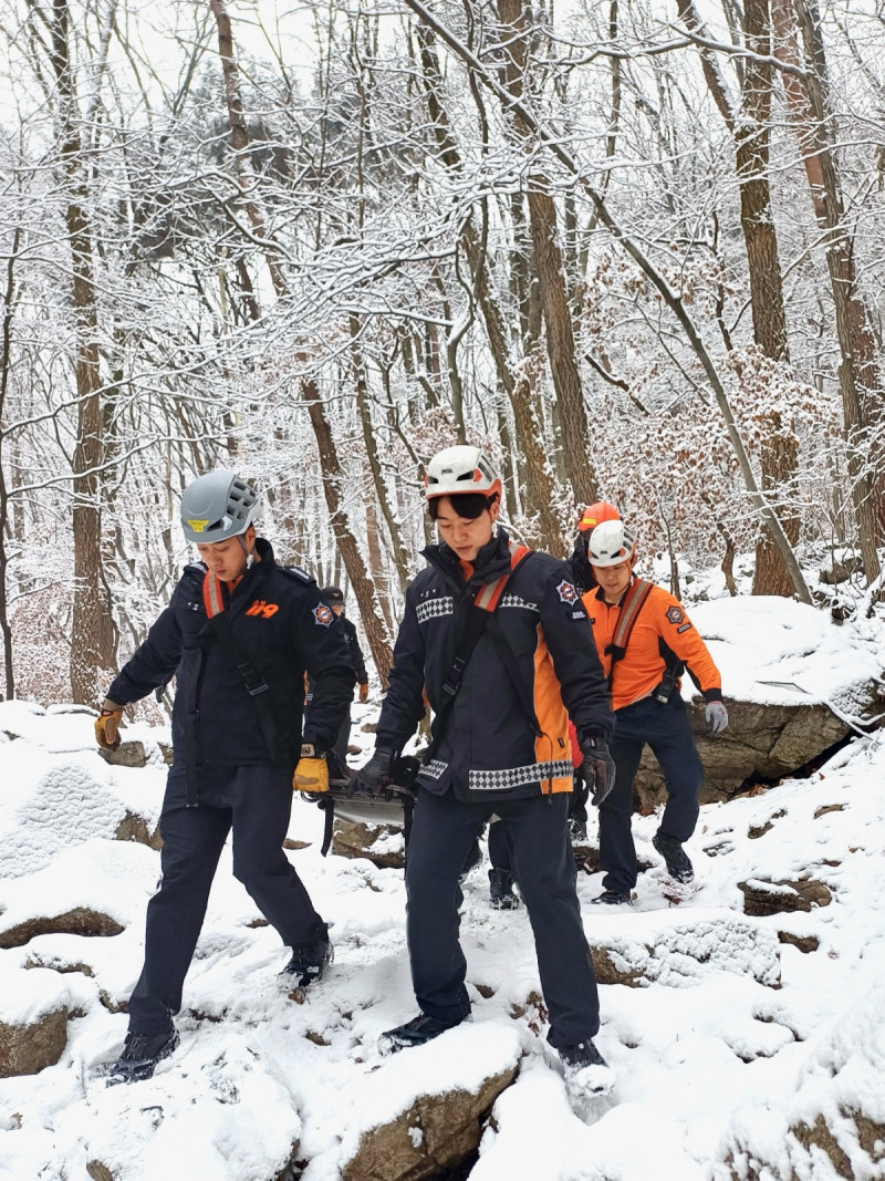 산악사고 구조